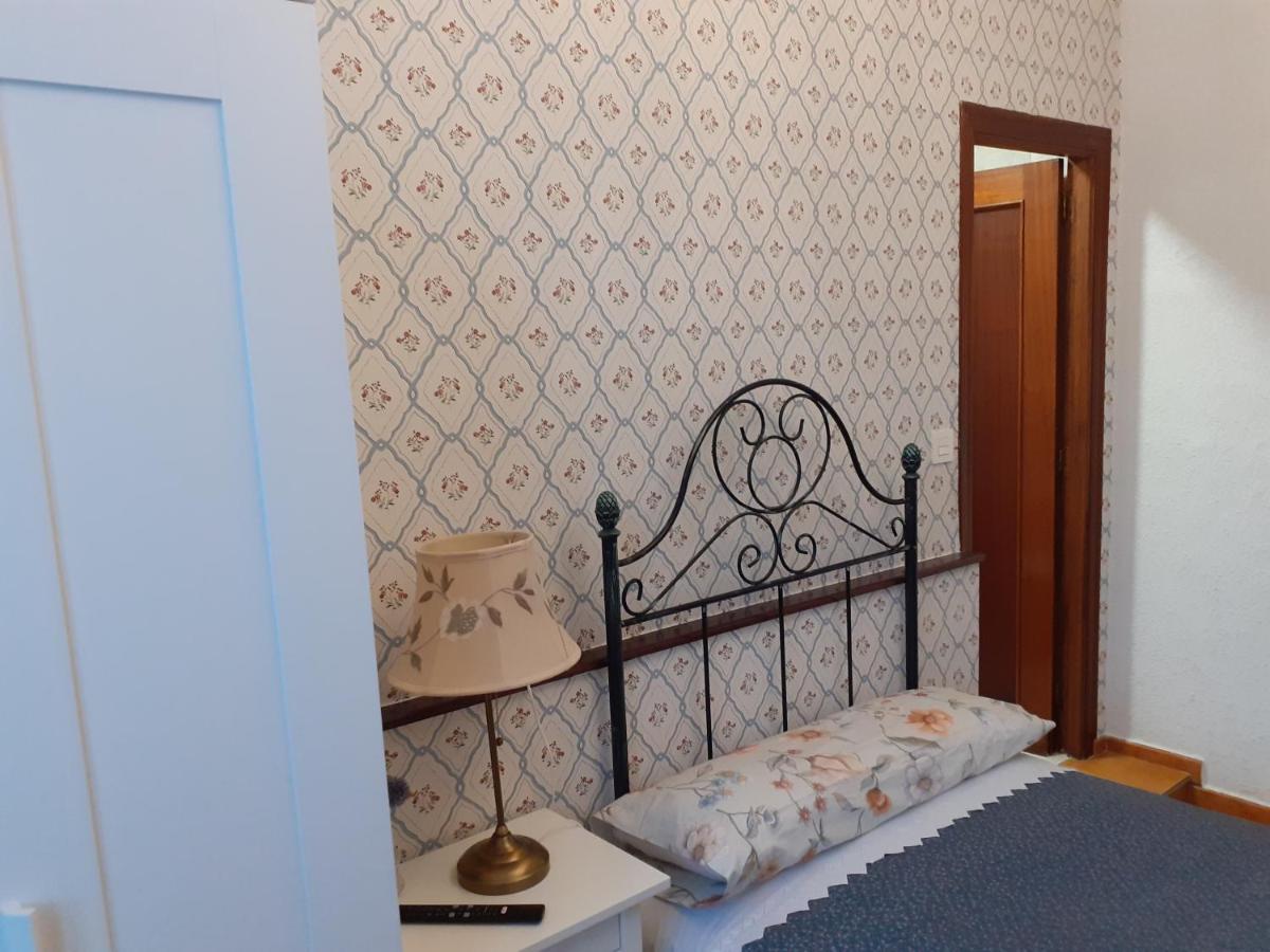 Uria 25 Rooms Oviedo Esterno foto