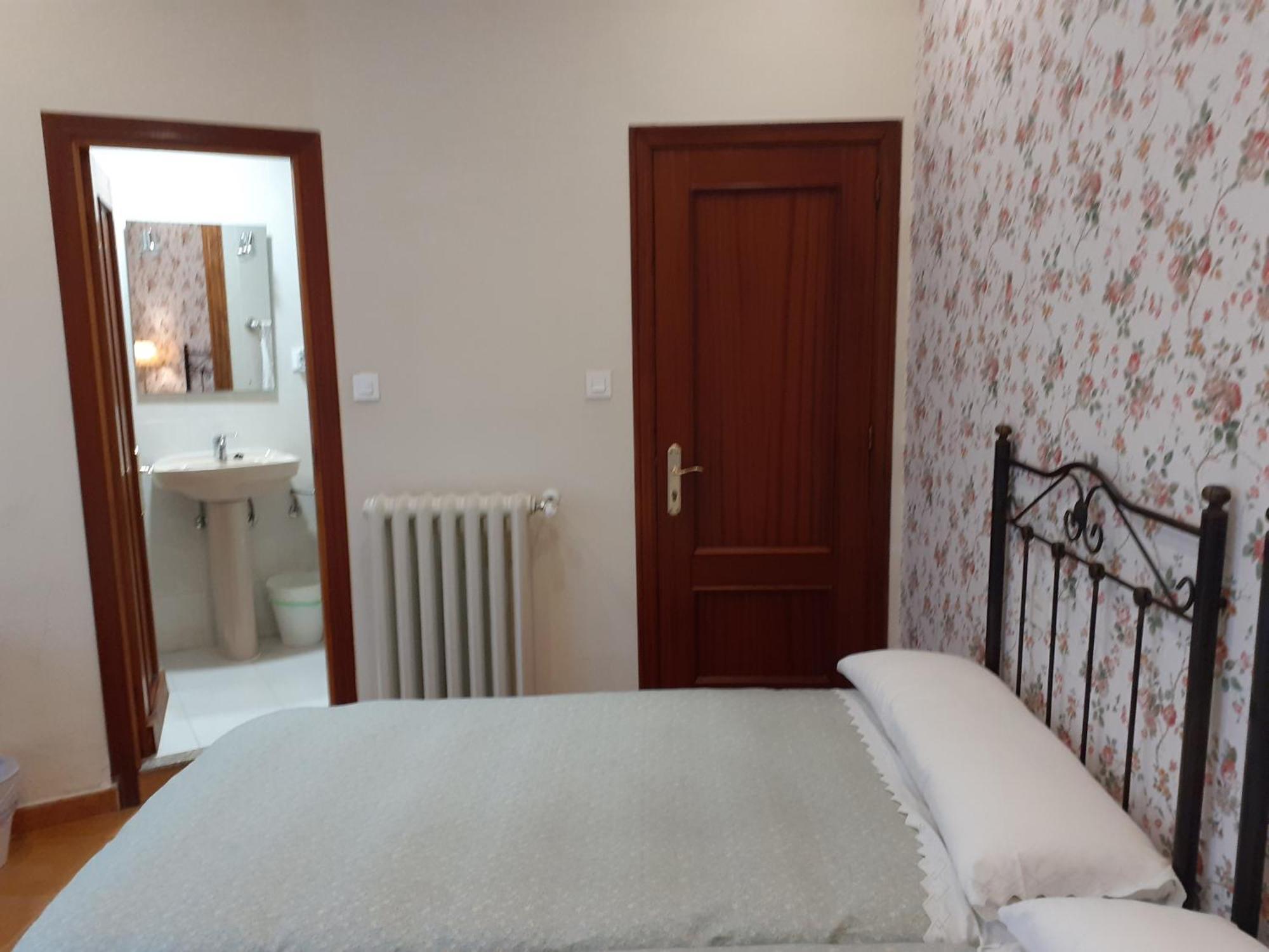 Uria 25 Rooms Oviedo Esterno foto