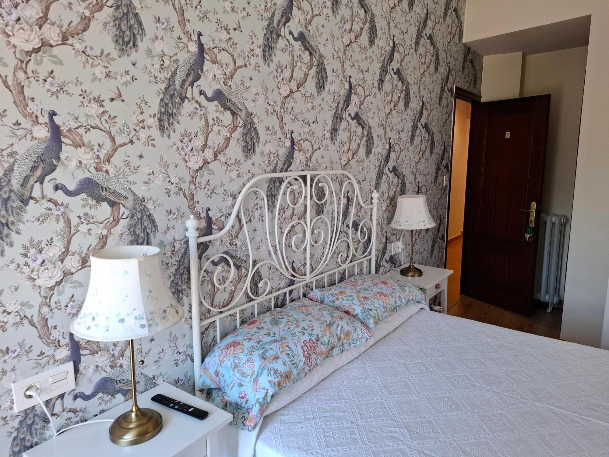 Uria 25 Rooms Oviedo Esterno foto